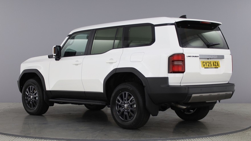 Актуальный внедорожник Toyota Land Cruiser Prado превратили в фургон