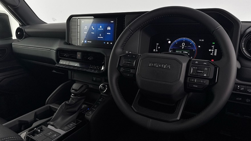 Актуальный внедорожник Toyota Land Cruiser Prado превратили в фургон