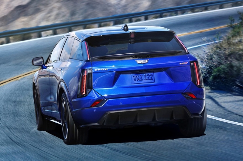 Cadillac Optiq-V: двухмоторная топ-версия, которой Китай оказался недостоин