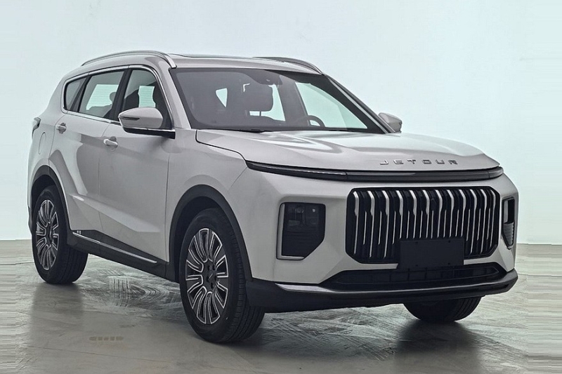 Дизайн кроссовера Jetour X70 Plus снова доработан: теперь в стиле Jetour X90 Pro
