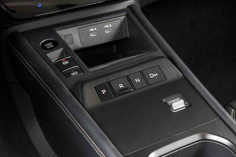 Ещё один новый Nissan Kicks: турбомотор и робот с кнопочным пультом