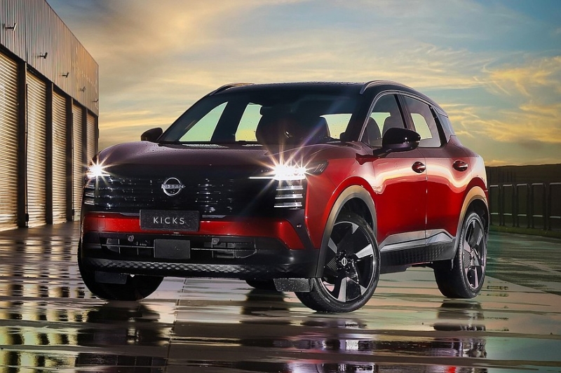 Ещё один новый Nissan Kicks: турбомотор и робот с кнопочным пультом