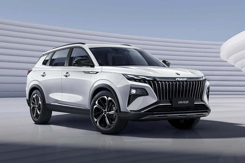 Флагманский кроссовер Dongfeng Huge скоро стартует в России