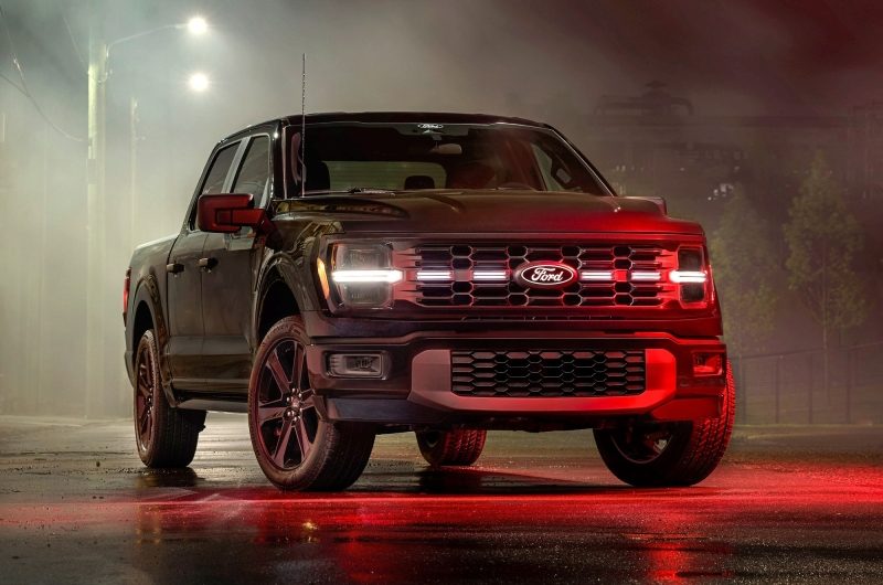 Ford F-150 Lobo: уличный забияка c V8, заниженной подвеской и эффектным декором