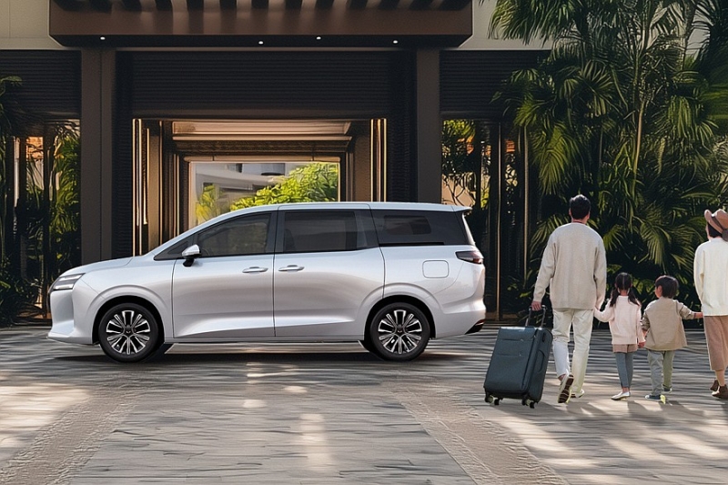 GM и SAIC готовятся к запуску семейства бюджетных минивэнов Wuling Xingguang 730