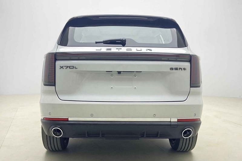 К дебюту готовится кроссовер Jetour X70L: фото без камуфляжа