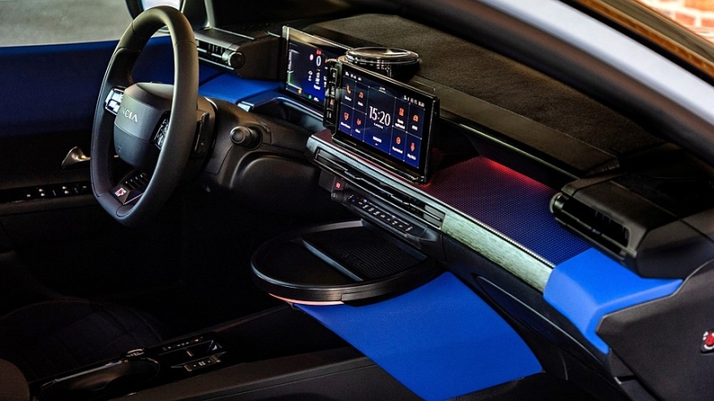 Lancia полностью рассекретила электрический хот-хэтч Ypsilon HF и бензиновый HF Line