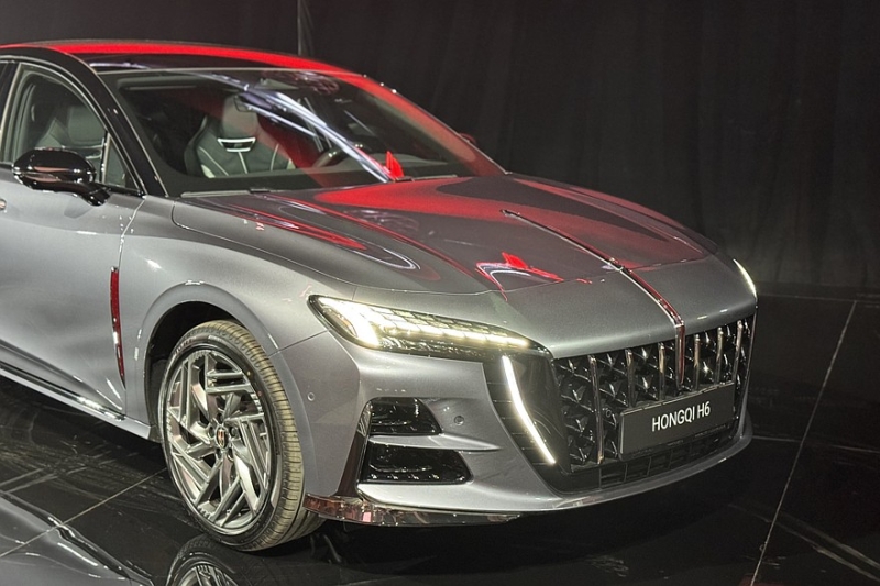 Лифтбек Hongqi H6 добрался до российского рынка в двух версиях, цены известны