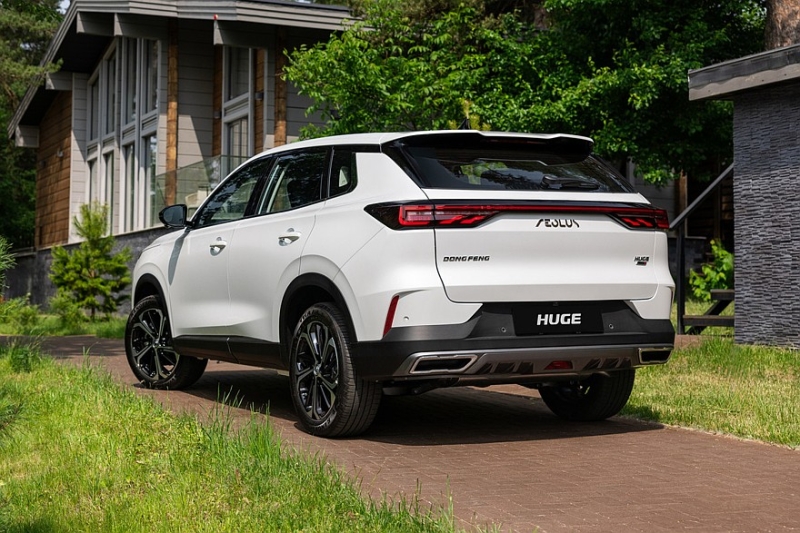 Новые кроссоверы Dongfeng Huge и Mage в России: полный прайс-лист