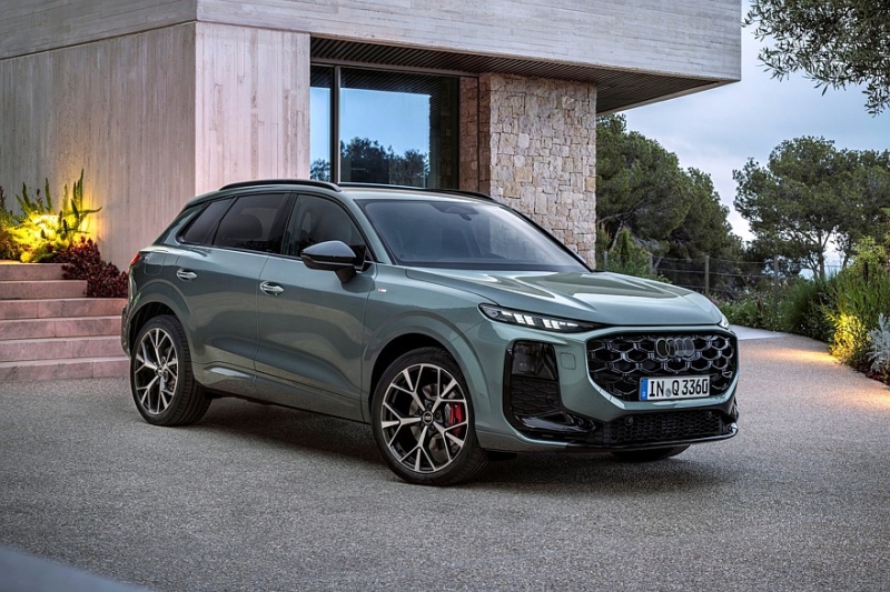 Новый Audi Q3: странности в эргономике, отделка из вторсырья и прежняя платформа