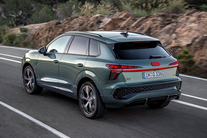 Новый Audi Q3: странности в эргономике, отделка из вторсырья и прежняя платформа