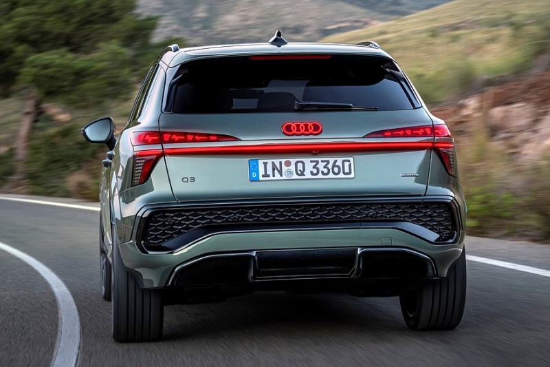 Новый Audi Q3: странности в эргономике, отделка из вторсырья и прежняя платформа