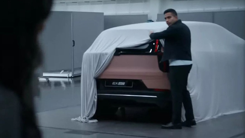 Новый кроссовер Volvo EX60 готовится к премьере: ещё один тизер