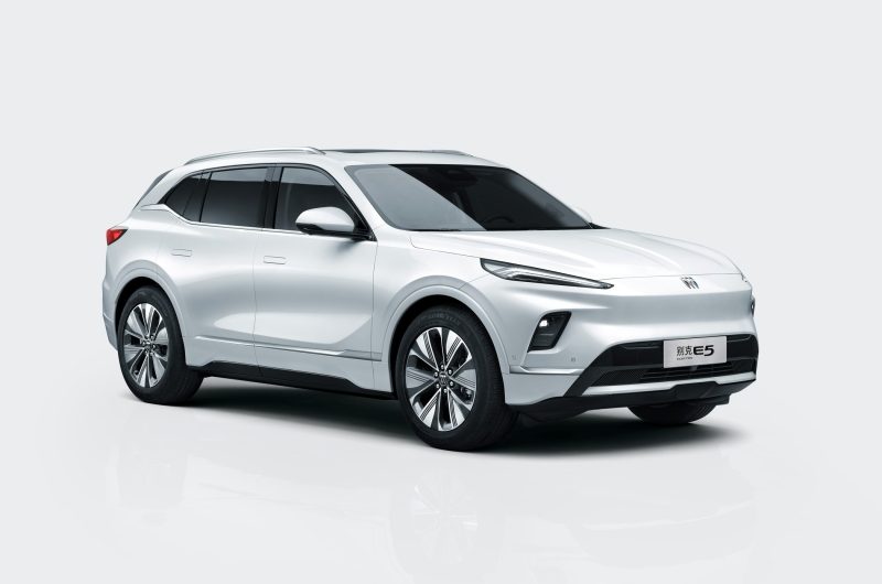 Обновлённый Buick Electra E5 выходит на рынок по сниженным ценам и без полного привода