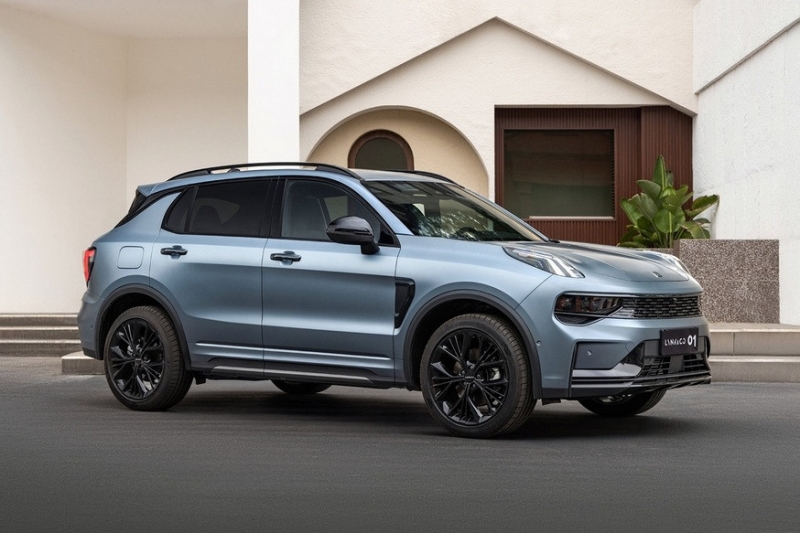 Обновлённый кроссовер Lynk & Co 01: теперь с салоном, как у евроверсии