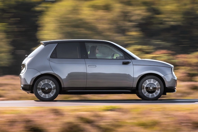 У провального хэтчбека Honda e всё-таки может появиться преемник: первое фото