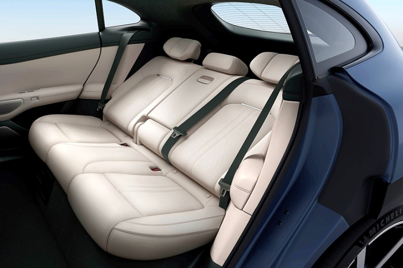 Xiaomi YU7 выходит на рынок в трёх версия и по более доступным, чем ожидалось, ценам