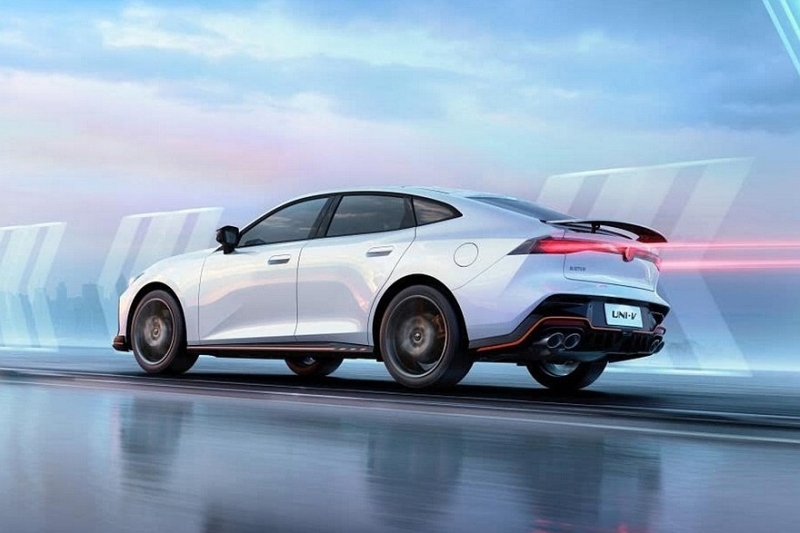 Changan Uni-V с новым дизайном готовится к старту продаж