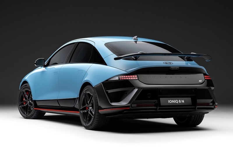 Долгожданный спортседан Hyundai Ioniq 6 N оказался бесконечно далёк от Xiaomi SU7 Ultra