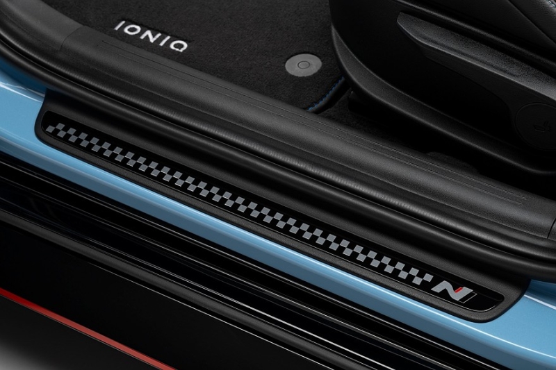 Долгожданный спортседан Hyundai Ioniq 6 N оказался бесконечно далёк от Xiaomi SU7 Ultra