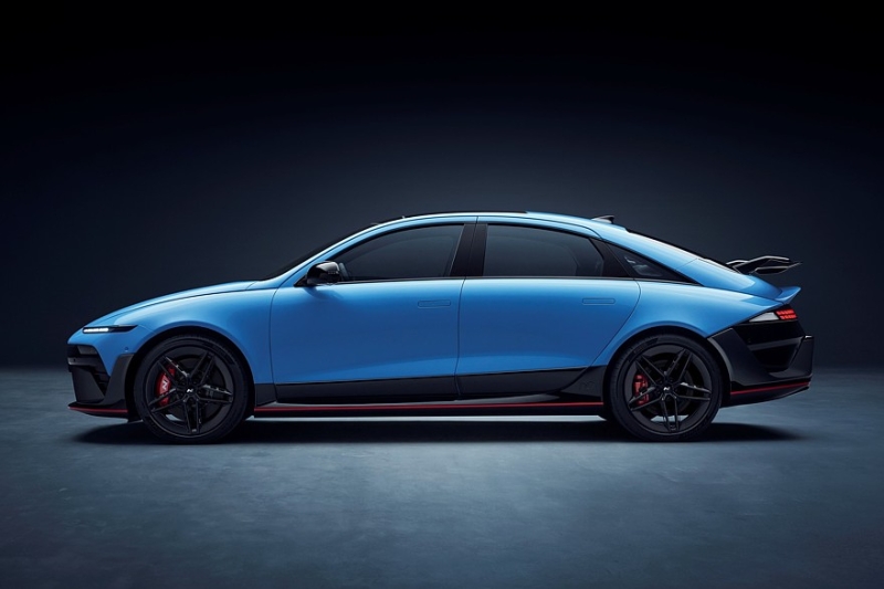 Долгожданный спортседан Hyundai Ioniq 6 N оказался бесконечно далёк от Xiaomi SU7 Ultra