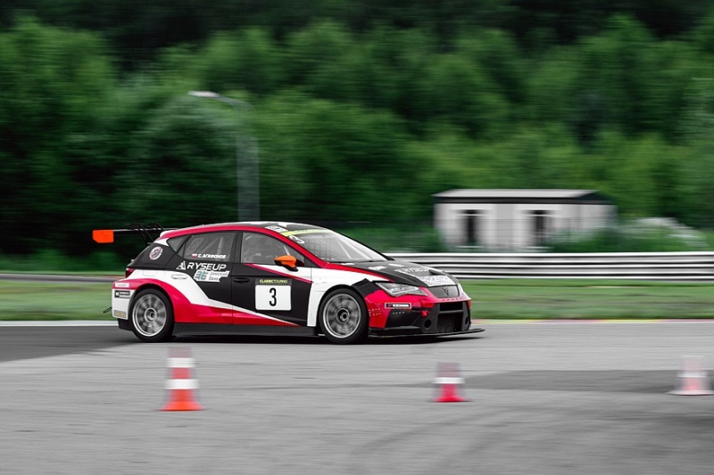 Экватор сезона Classic Touring пройден