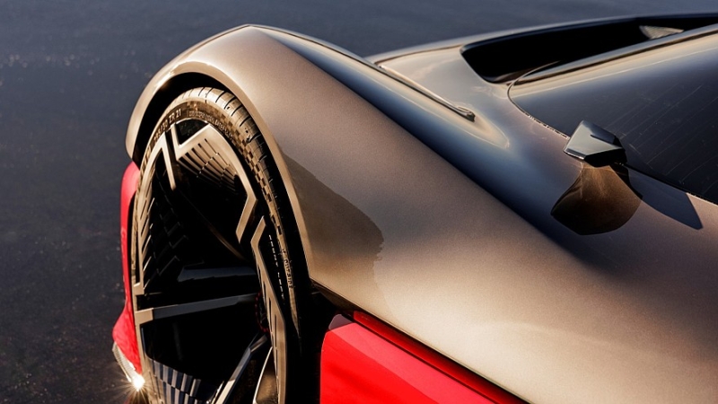 Ещё один взгляд на новый Chevrolet Corvette, на сей раз из Южной Калифорнии