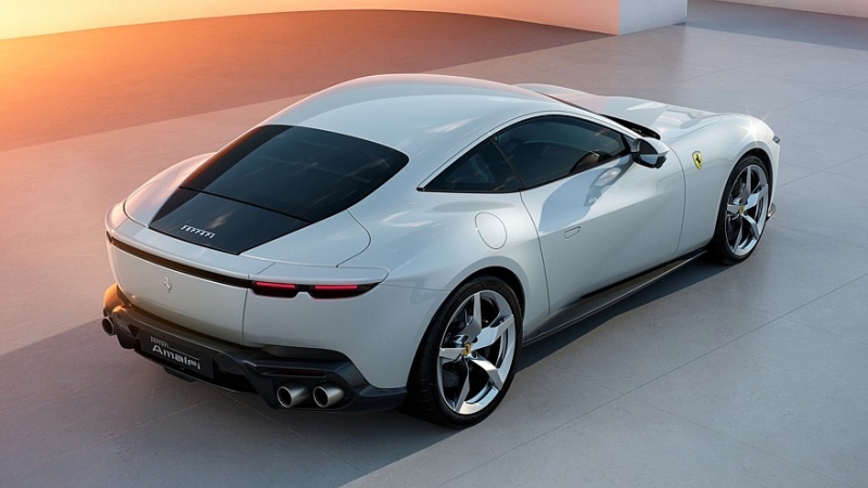Ferrari Amalfi пришёл на смену модели Roma: тот же профиль, но с массой новых деталей