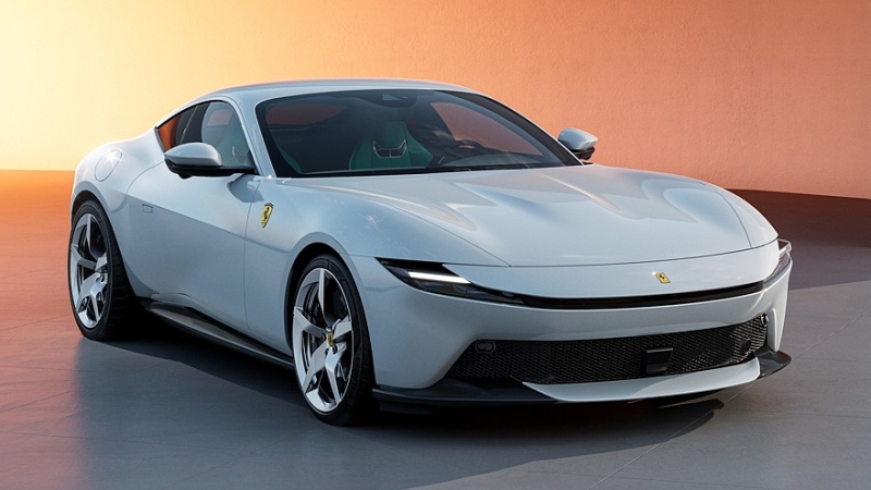 Ferrari Amalfi пришёл на смену модели Roma: тот же профиль, но с массой новых деталей