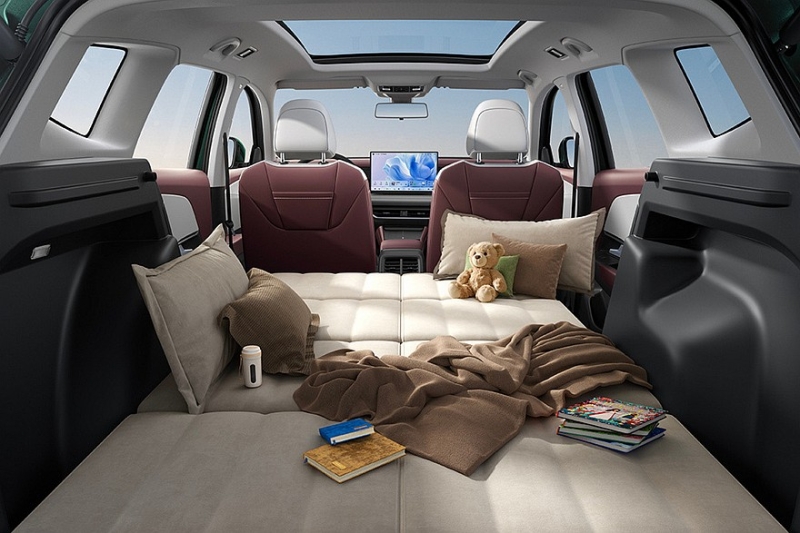 Флагманский кроссовер Jetta VS8 почти полностью рассекречен