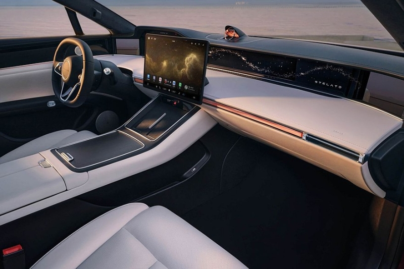 Huawei расширяет автобизнес: показаны универсал Stelato и первенец совместного бренда с SAIC