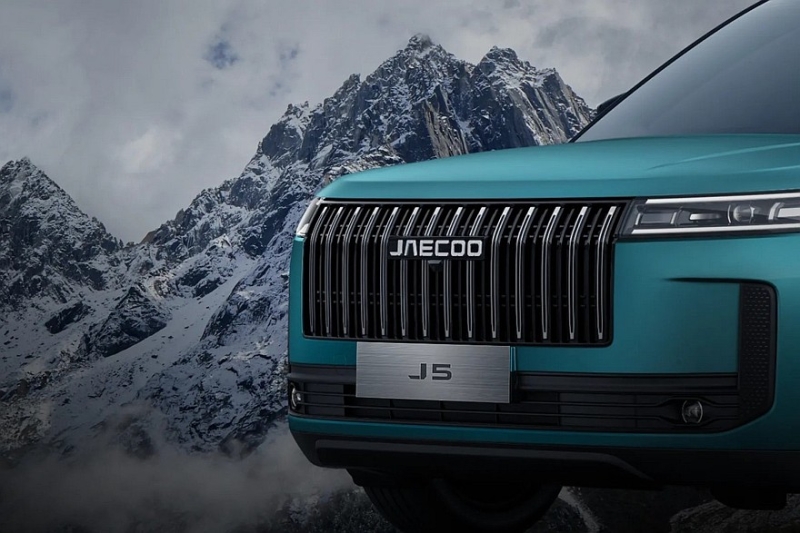Jaecoo J5 скоро «зашагает» по миру: кроссовер доберётся и до России