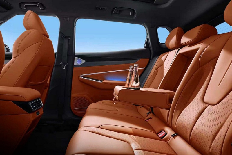 Кроссовер Geely Cityray с новым дизайном скоро поступит в продажу