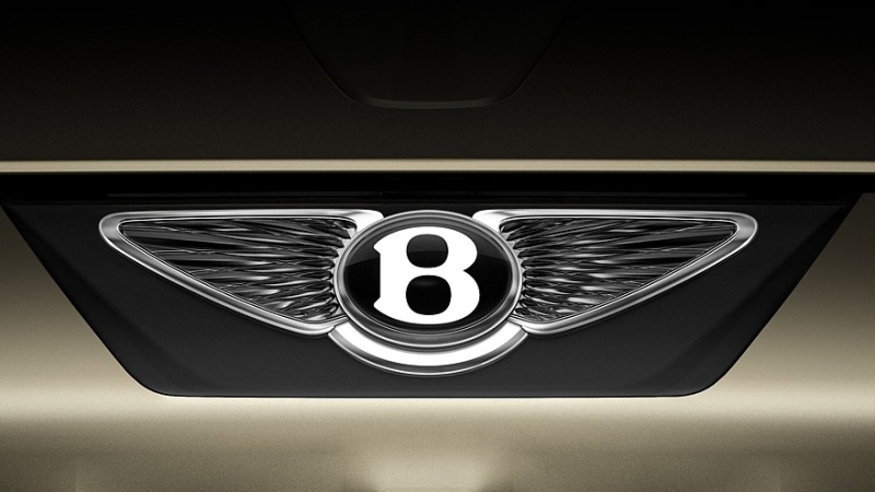 Крылья без бороды: Bentley показала новую эмблему перед дебютом эпохальной новинки