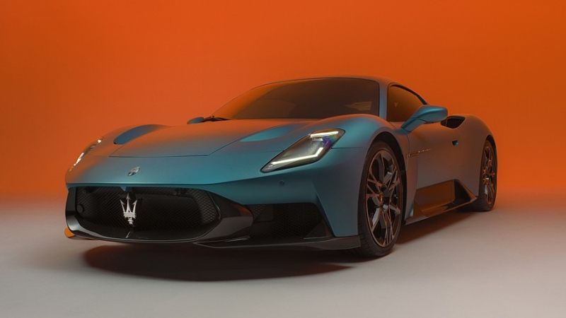 Maserati MCPura: роль нового суперкара исполнил MC20 с поправками во внешности и салоне