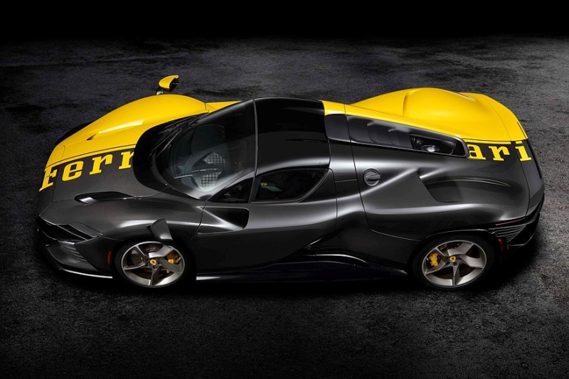 Не для прибыли, а для учащихся: уникальный Ferrari Daytona SP3 продадут на аукционе