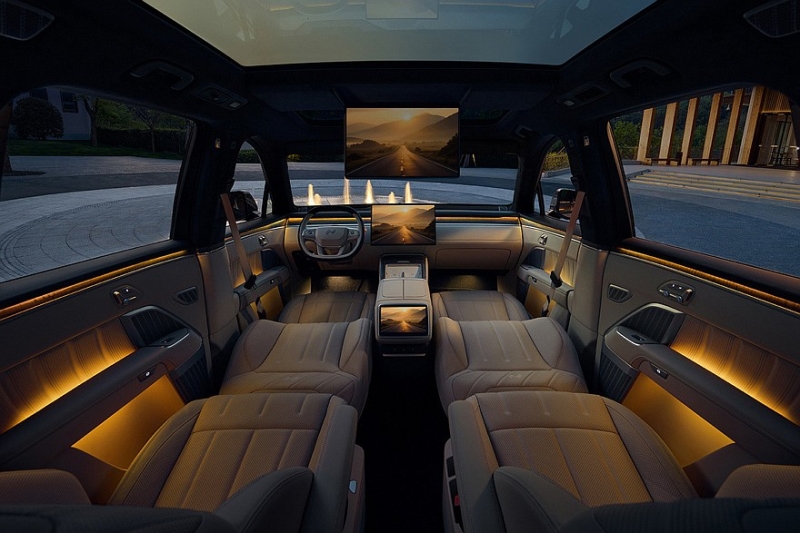 Nio готовится вывести на рынок большой кроссовер Onvo L90: рассекречен интерьер