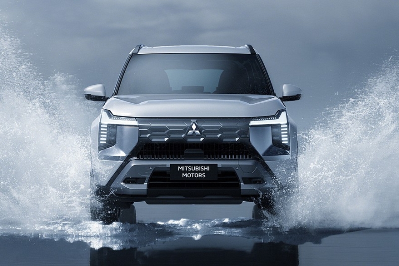 Новый кроссовер Mitsubishi Destinator доступен к заказу: в базе – дешевле младшего Xforce