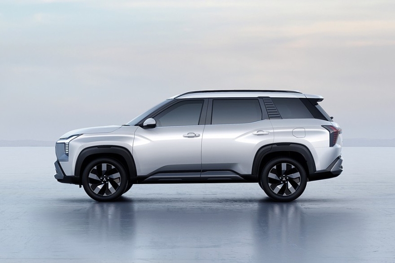 Новый кроссовер Mitsubishi Destinator доступен к заказу: в базе – дешевле младшего Xforce