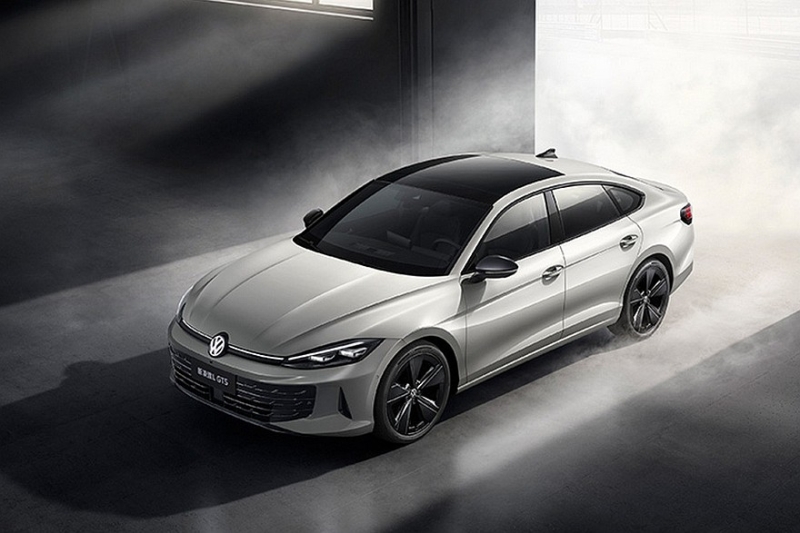 Обновлённый лифтбек Volkswagen Lamando L: раздельные экраны, более мощный мотор и GTS-версия