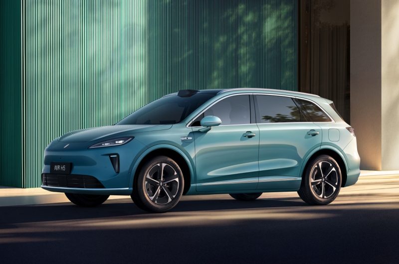 Первый кроссовер от SAIC и Huawei: появились подробности о Shangjie H5