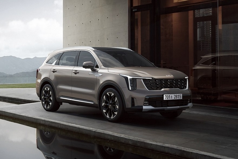 Популярный кроссовер Kia Sorento получил порцию обновок