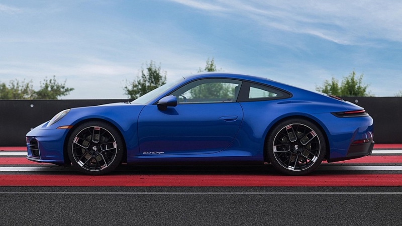 Porsche подготовила юбилейную спецверсию 911 Club Coupe для избранных