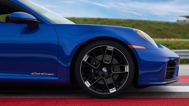 Porsche подготовила юбилейную спецверсию 911 Club Coupe для избранных