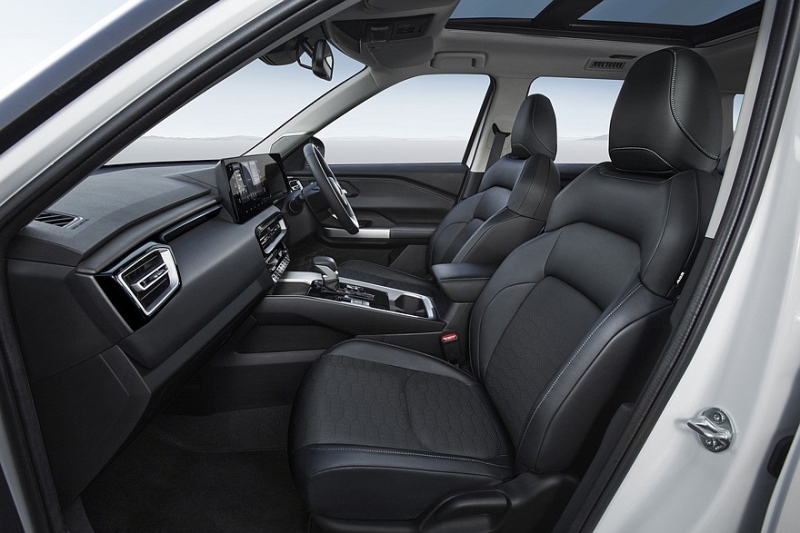 Представлен кроссовер Mitsubishi Destinator для небогатых рынков: семь мест и турбомотор