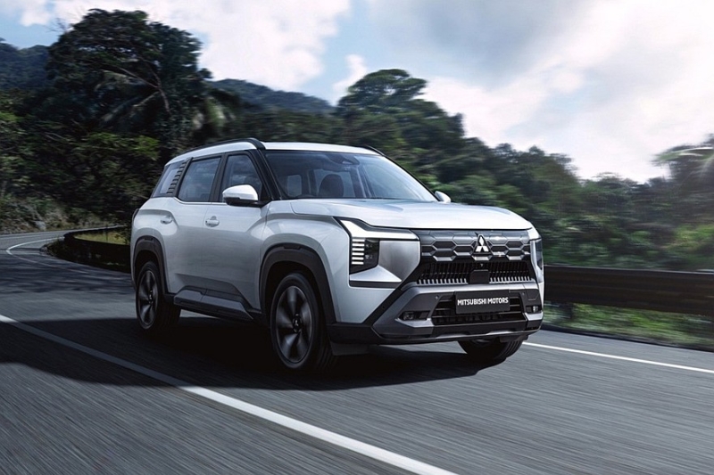 Представлен кроссовер Mitsubishi Destinator для небогатых рынков: семь мест и турбомотор