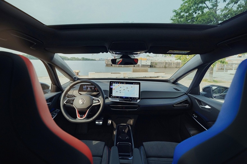 Привет из лихих 90-х: Volkswagen ID.3 GTX в спецверсии Fire+Ice стал серийным