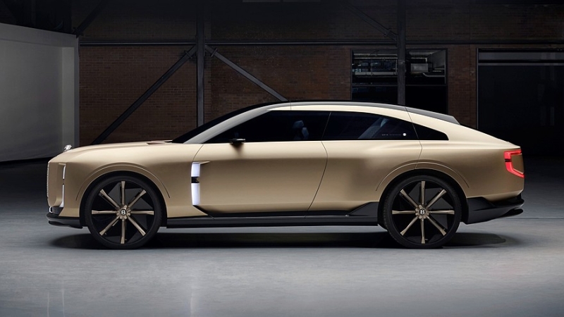 Программный концепт Bentley EXP 15: асимметричное кросс-купе без круглых фар