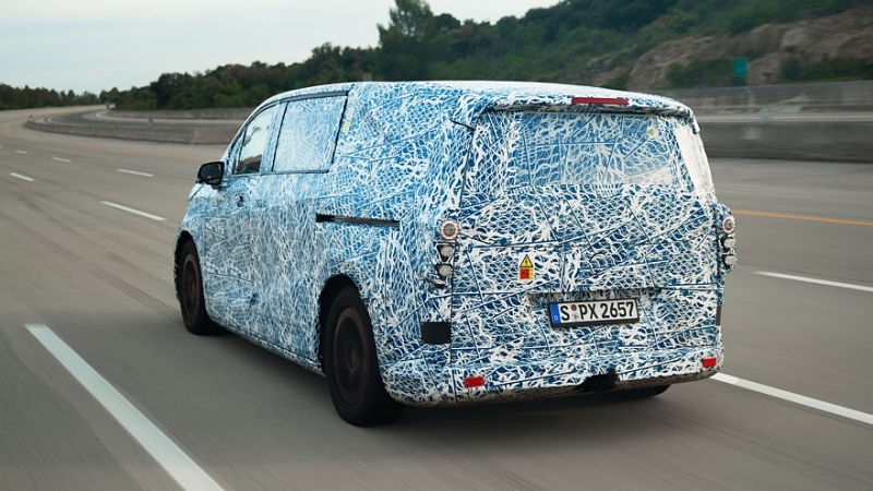 Прошедший ряд испытаний Mercedes-Benz VLE показался на новых фото