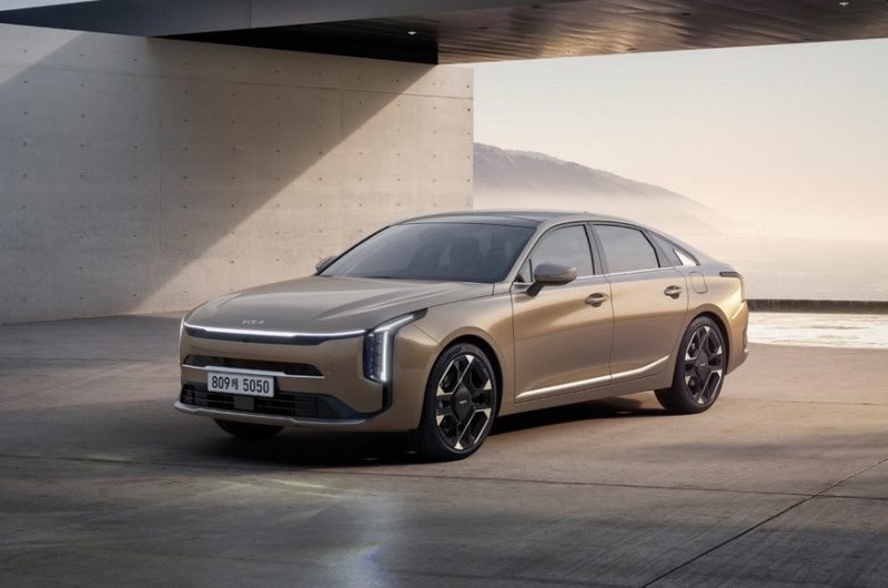 Рестайлинговый седан Kia K8 добрался до Казахстана с полным приводом